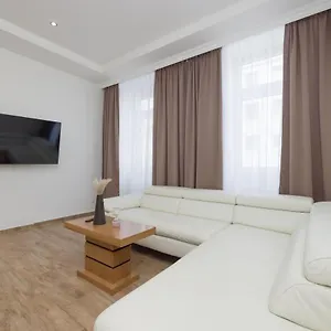 Favoriten Dream 1100 Apartment