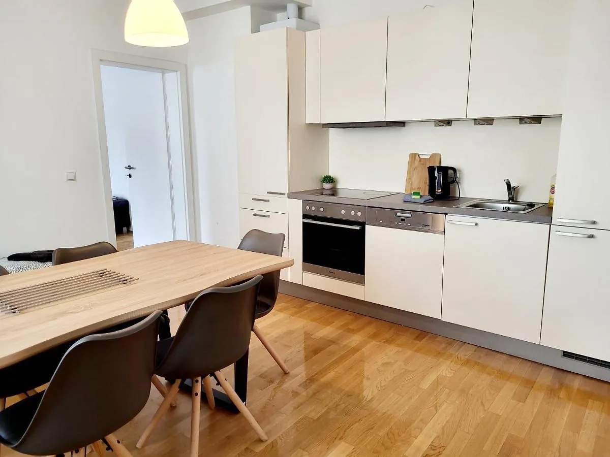 Floridsdorfer Apartment - Free Highspeed-Internet Viena